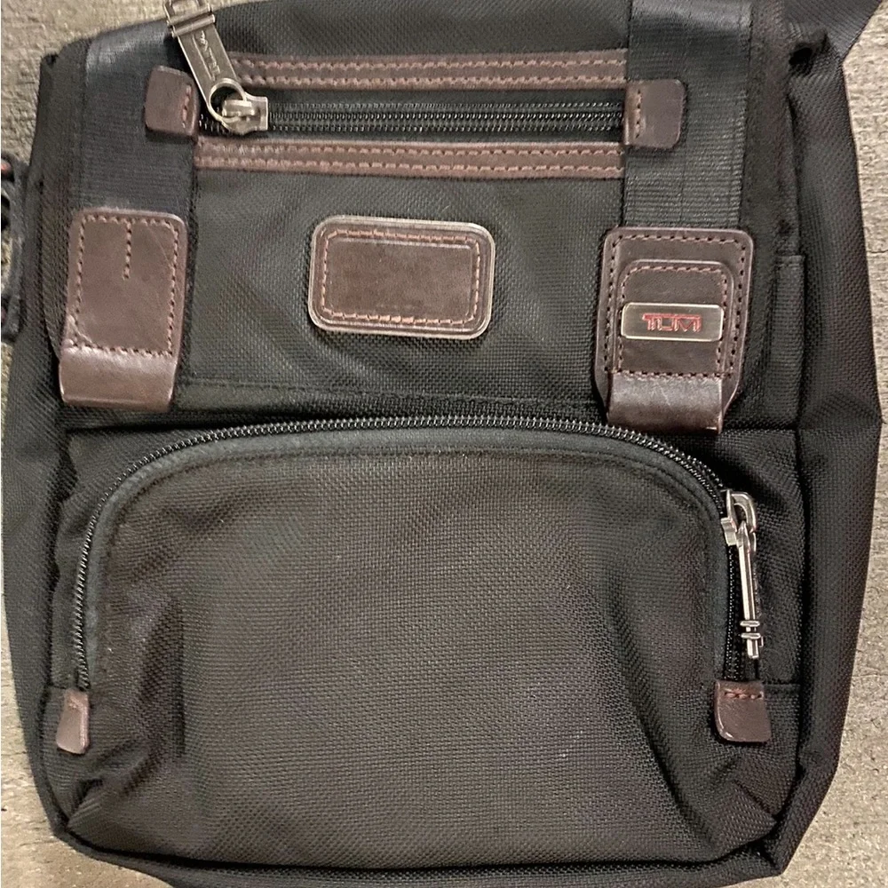 TUMI Alpha Messenger Bag